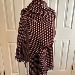 Nordstrom Red and Black Houndstooth Blanket Scarf